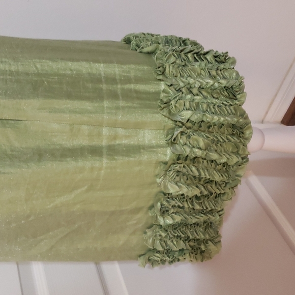 London Times Ruffle Hem Sheath Dress - Picture 5 of 7